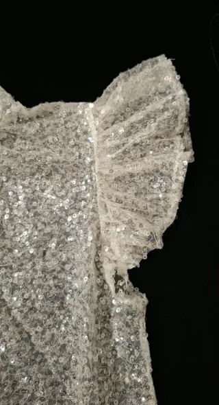 Top blanco lentejuelas manga corta