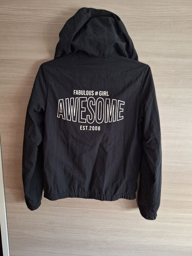 Chaqueta deportiva negra entretiempo niña