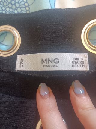 Mango Top Negro con Anillas