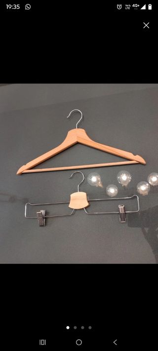 Appendiabiti in legno e metallo