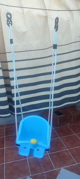 Columpio azul para bebé