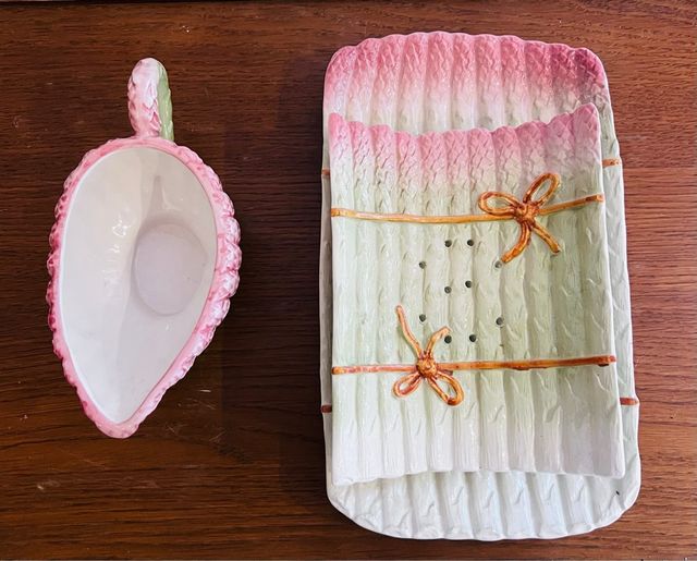 Juego vintage cerámica espárragos: fuente+salsera