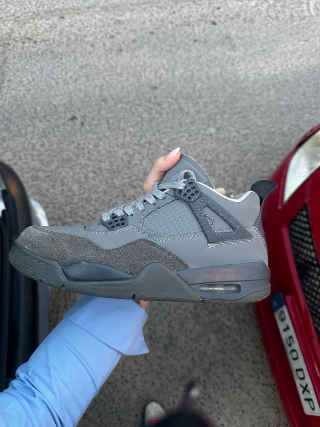 Jordan Retro 4 Grises
