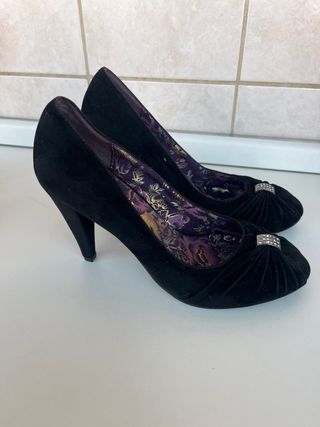 Scarpe con tacco nere eleganti