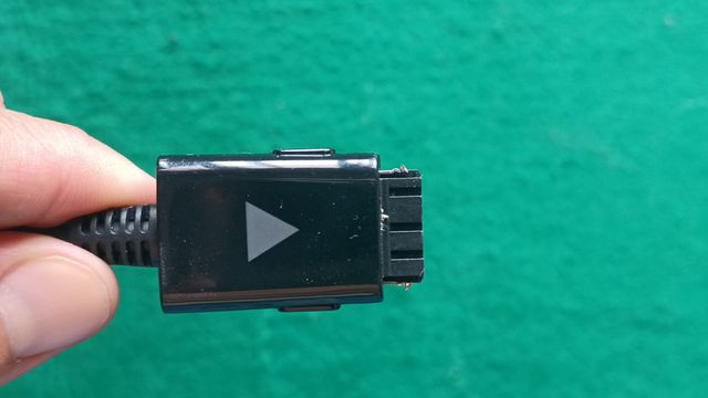 Adaptador mini-SCART (EXT/AV IN) → SCART hembra