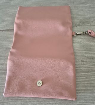 Cartera de mano rosa