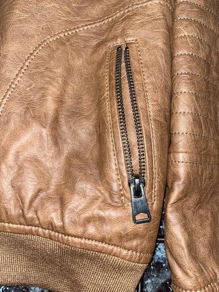 Chaqueta de cuero marrón de niño