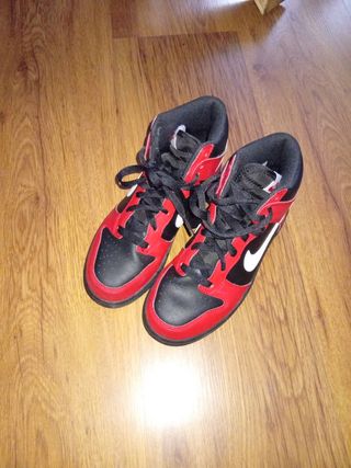Nike Air Jordan 1 High