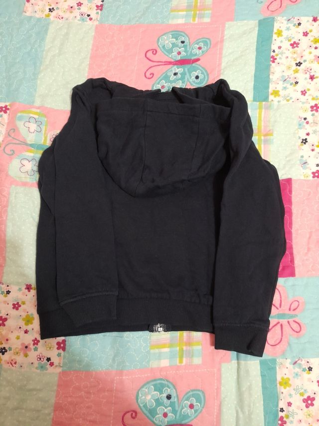 Sudadera con capucha talla 8