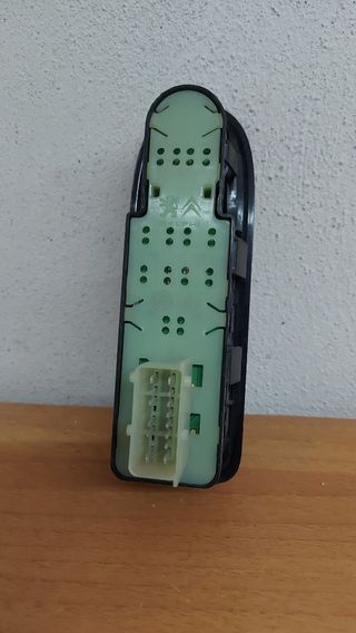 Mando Elevalunas y retrovisor Citroen C3
