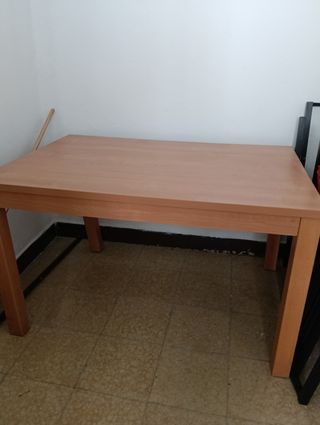 Mesa de madera marrón 90 x 130