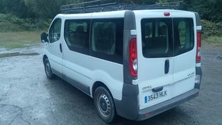 Opel Vivaro 2012