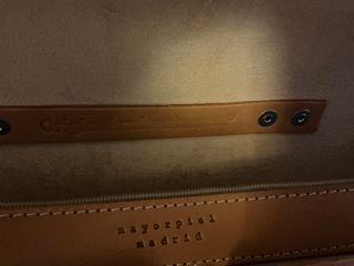 Maletín de cuero marrón