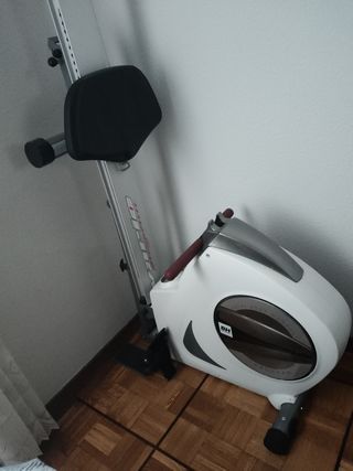 Máquina de remo BH plegable