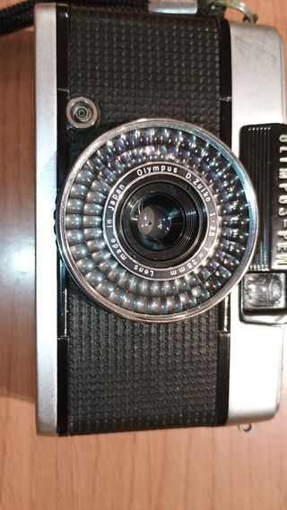 Cámara de fotos Olympus EE-3 de carrete