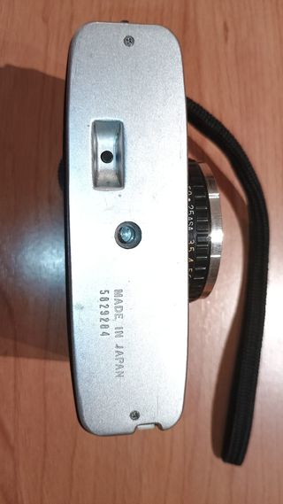 Cámara de fotos Olympus EE-3 de carrete