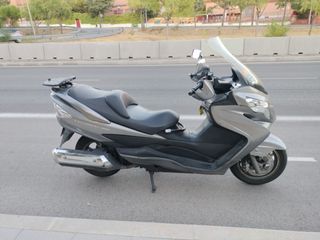 Suzuki Burgman 400 Gris