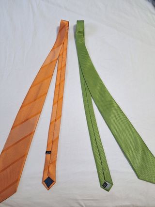 Corbatas Naranja y Verde Rayadas