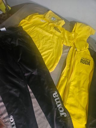 Equipación Deportiva Roda Joma Amarilla