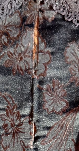 Mantilla antigua con encaje belga