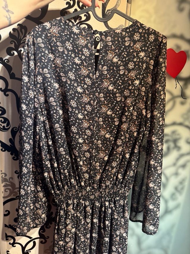 Vestito floreale nero