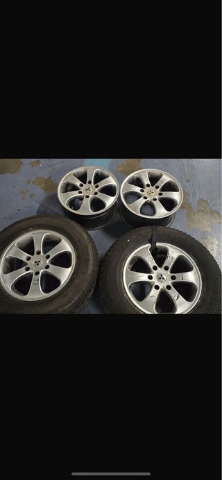 4 Llantas Mitsubishi Montero 17 pulgadas