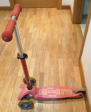 Patinete Mini Micro Deluxe LED Rosa
