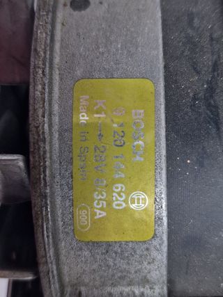 Alternador Bosch 9 120 144 620 Nissan 28V