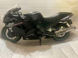 Maqueta Moto Kawasaki ZX14 Ninja