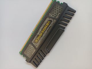 Corsair Vengeance DDR3 8GB 1600MHz CL10 RAM per PC