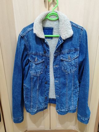 Cazadora vaquera Zara Ma con borreguillo Talla M