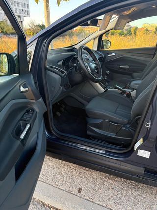 Ford Grand C-MAX 2013