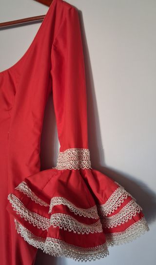 Traje de flamenca coral