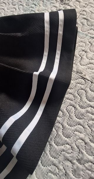 FALDA NEGRA DE H&M