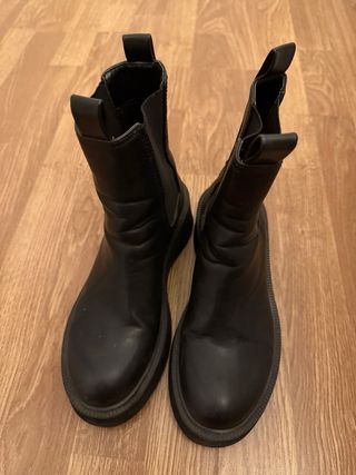 Botines piel negros