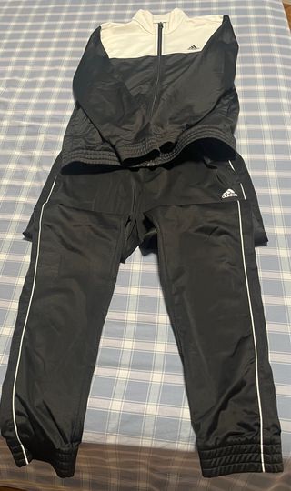 Chándal Adidas Negro y Blanco Talla 14-15 Años