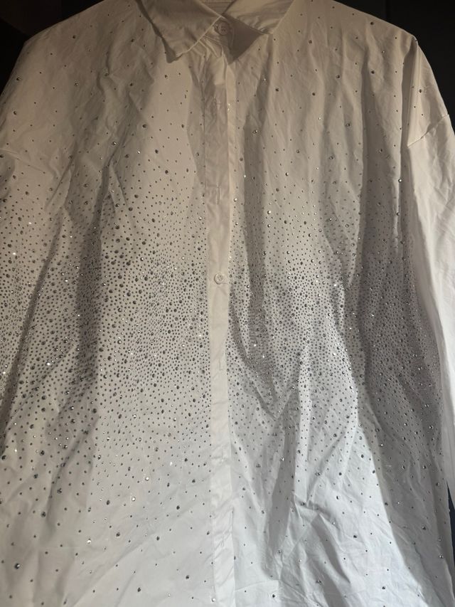 Camicia bianca con brillantini