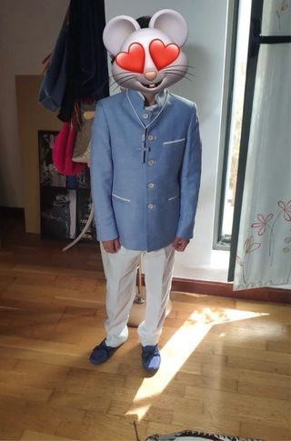 Traje de comunión azul y blanco