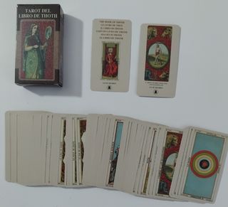 Tarot Libro de Thoth Lo Scarabeo