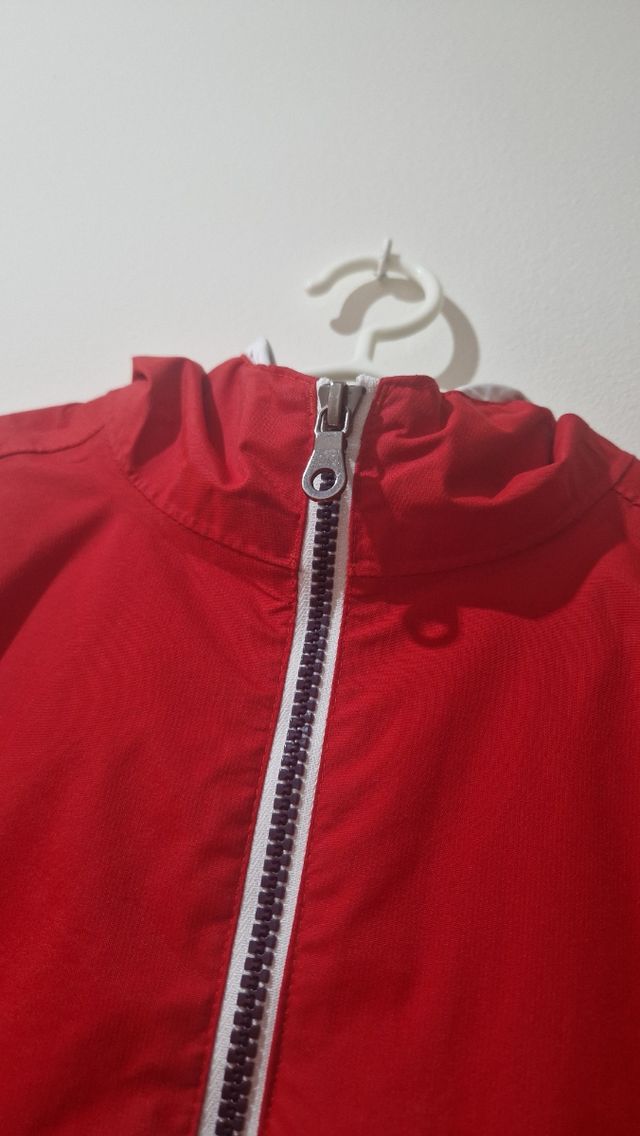 Chaqueta Roja con Cremallera