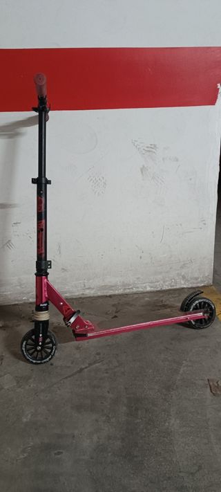 Patinete infantil rojo