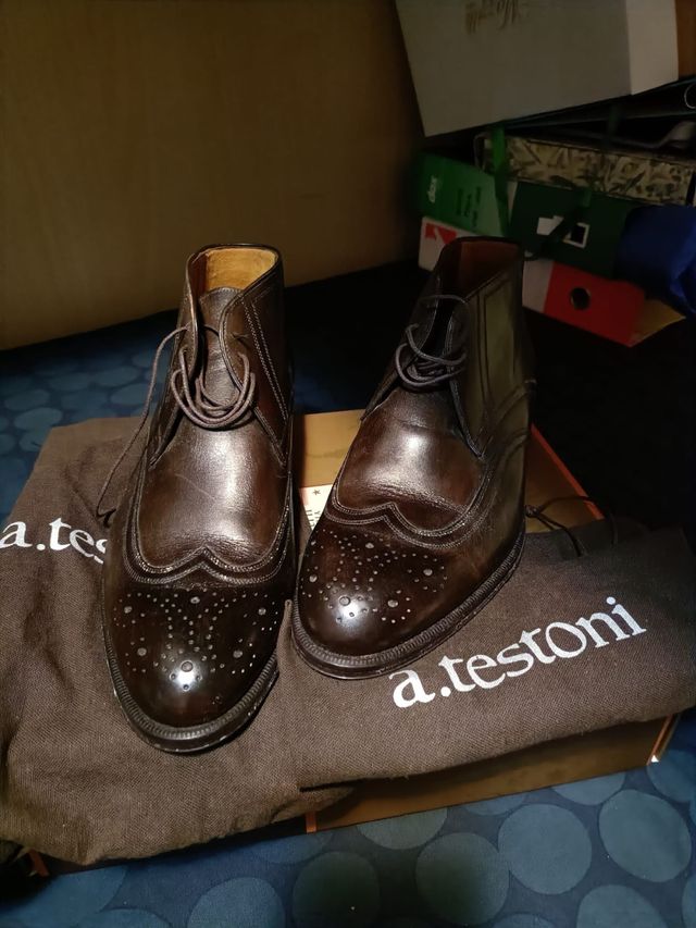 Scarpe A. Testoni in pelle marrone