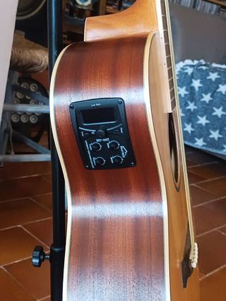 Guitarra Acústica Red Hill