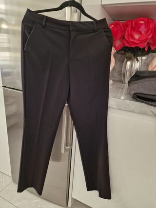 Pantalón recto Zara negro