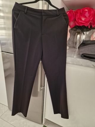 Pantalón recto Zara negro