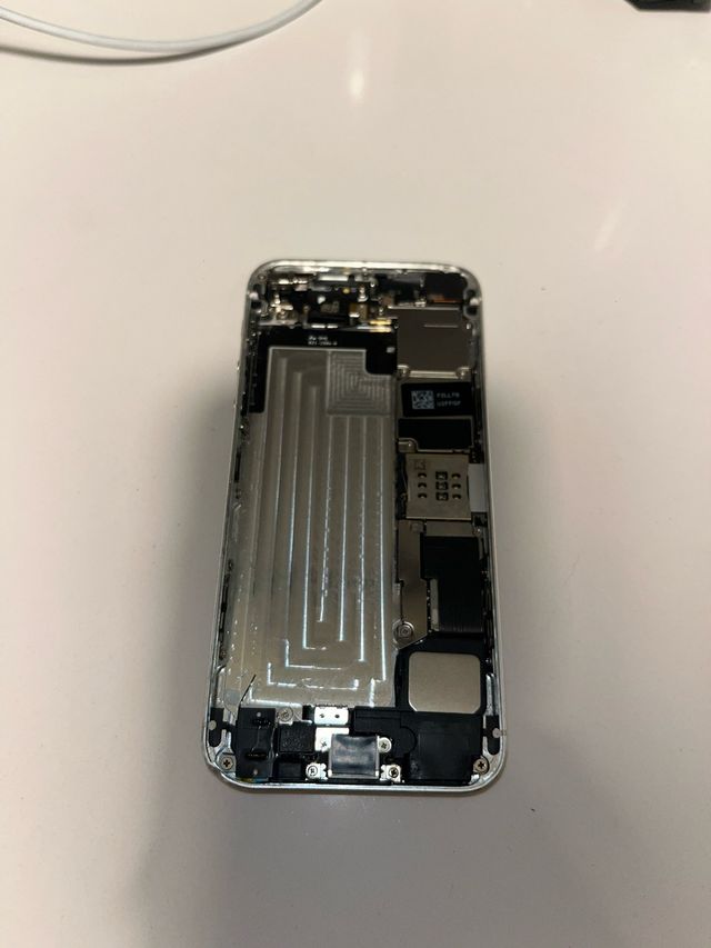 Repuestos iPhone 5s Plata