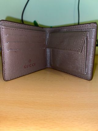 Cartera Gucci Beige GG Supreme