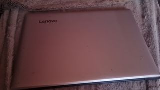 Portátil Lenovo Plata i5 8generacion i su cargador