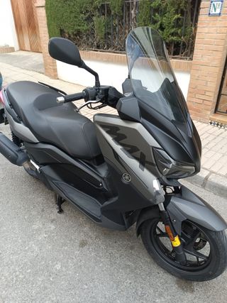 Yamaha XMax 125.