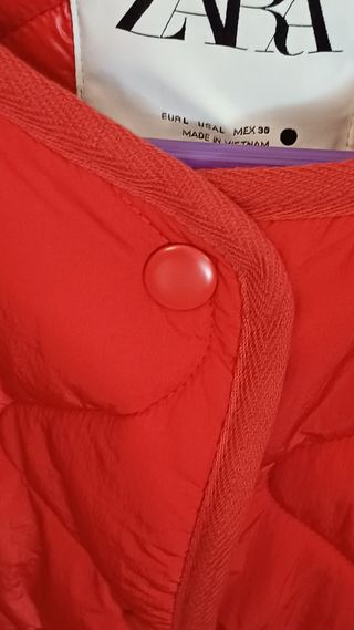 Chaqueta acolchada Zara roja